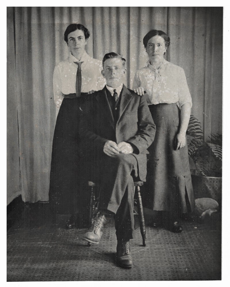 pictures/ALEXANDER & LEAH JESSUP/C E F Jessup 001.jpg